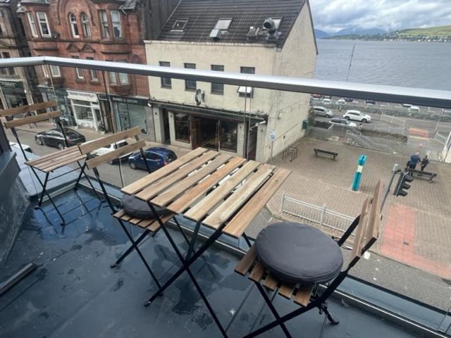 Crow'S Nest, Waverley Apartments Gourock Extérieur photo